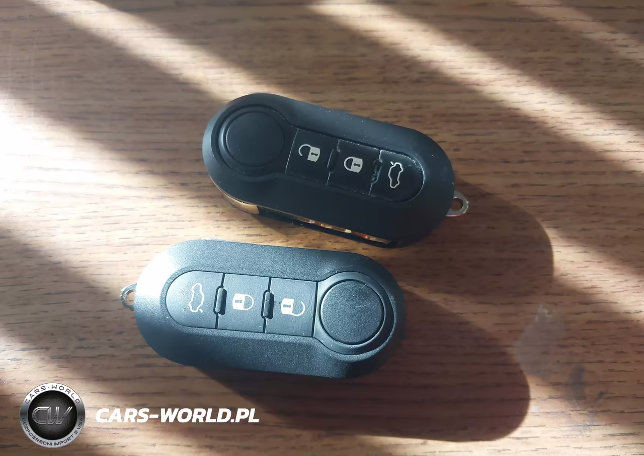 2017 Fiat 500L Pop VIN:ZFBCFAAHXHZ038755 - 11