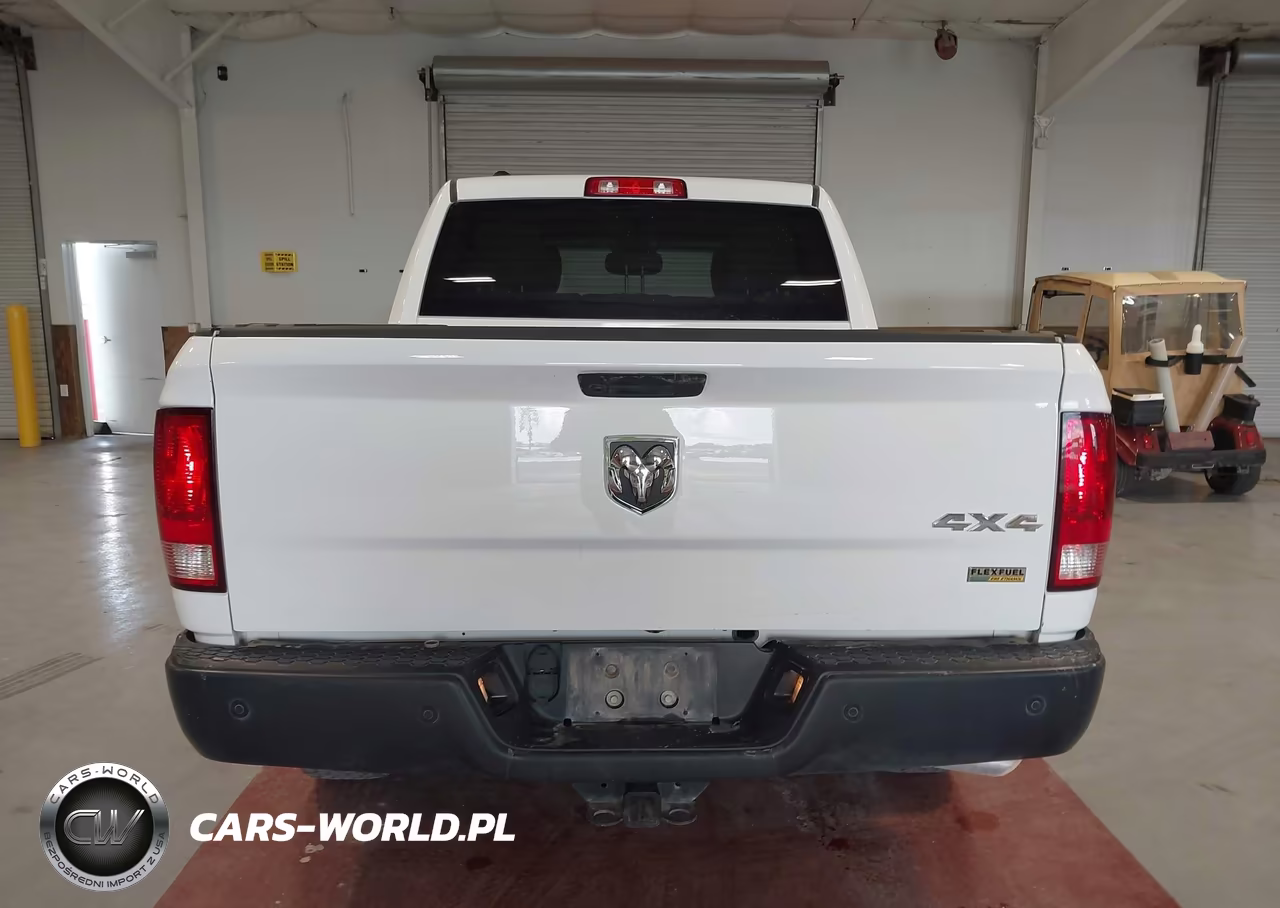 2019 Ram 1500 Classic Tradesman 4X4 5'7 Box VIN:1C6RR7KG4KS680595 - 14