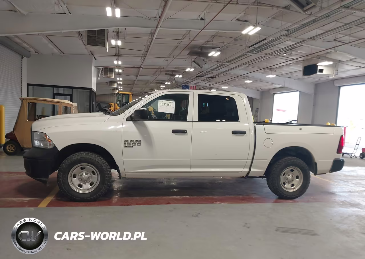 2019 Ram 1500 Classic Tradesman 4X4 5'7 Box VIN:1C6RR7KG4KS680595 - 17