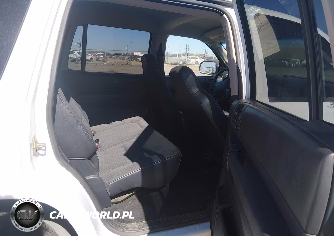 2002 Dodge Durango Sport VIN:1B4HS38N82F205321 - 8