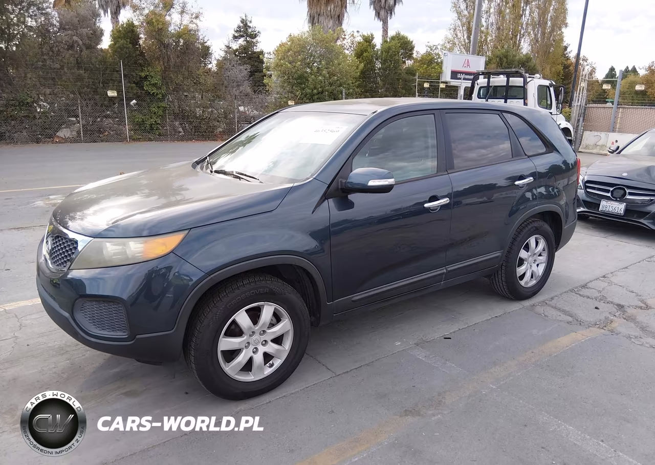 2011 Kia Sorento Lx VIN:5XYKT3A16BG088834 - 2