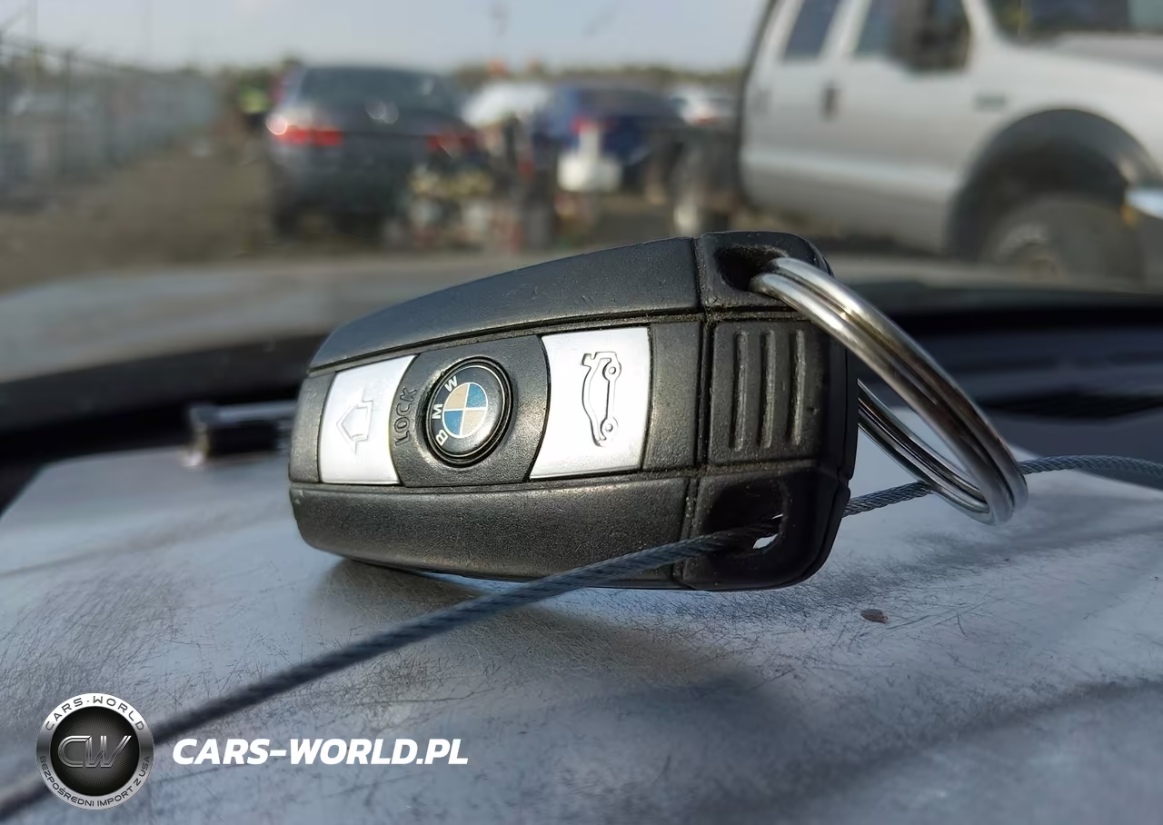 2011 BMW 335I xDrive VIN:WBAPL5C51BA919753 - 11
