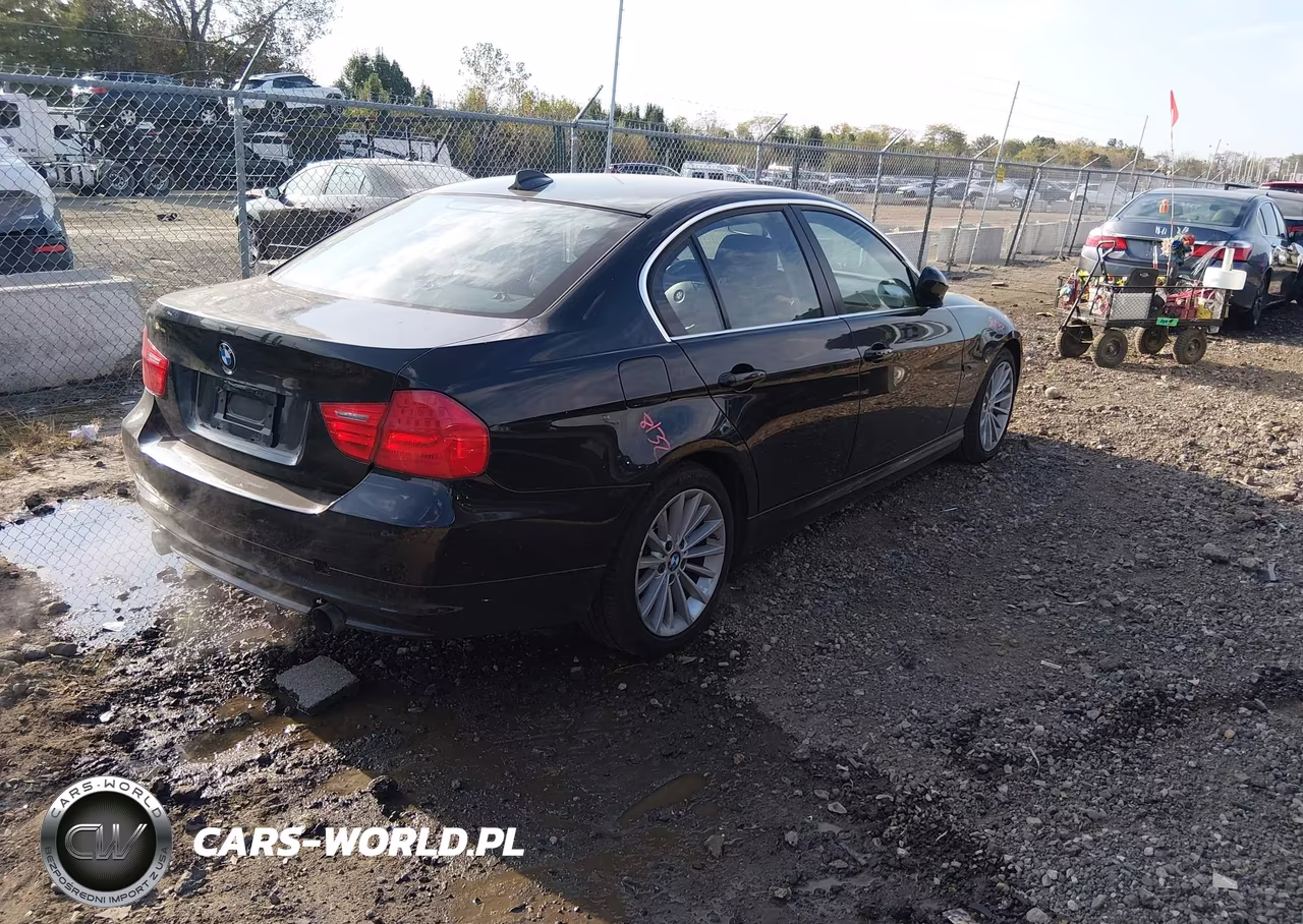 2011 BMW 335I xDrive VIN:WBAPL5C51BA919753 - 4