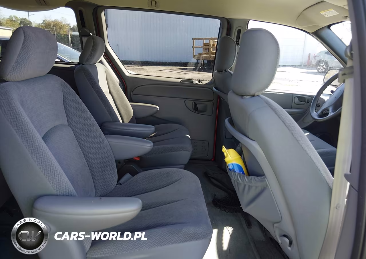 2004 Chrysler Town & Country Lx VIN:2C4GP44R24R571379 - 8