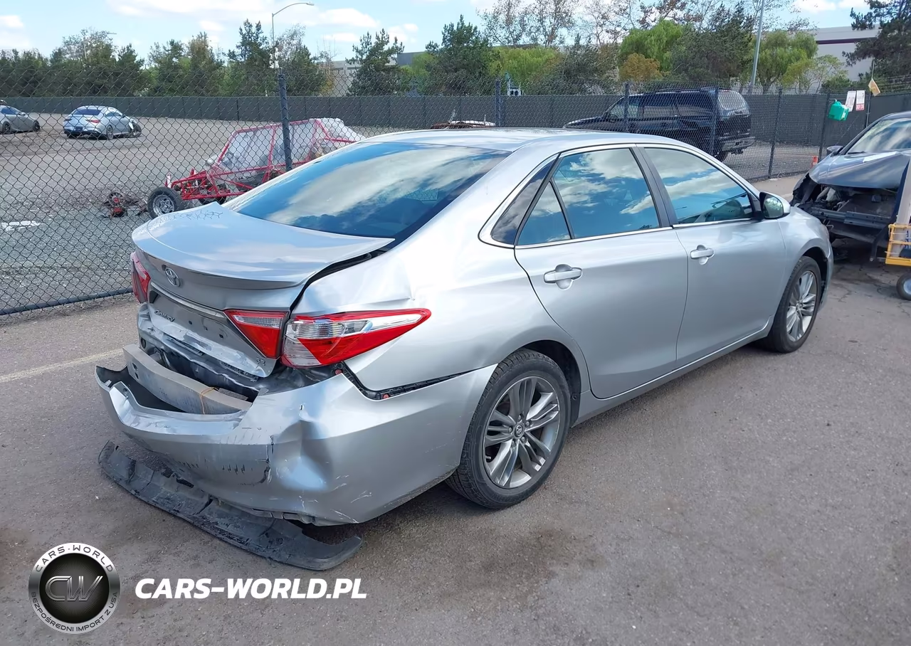 2017 Toyota Camry Se VIN:4T1BF1FK4HU387495 - 4