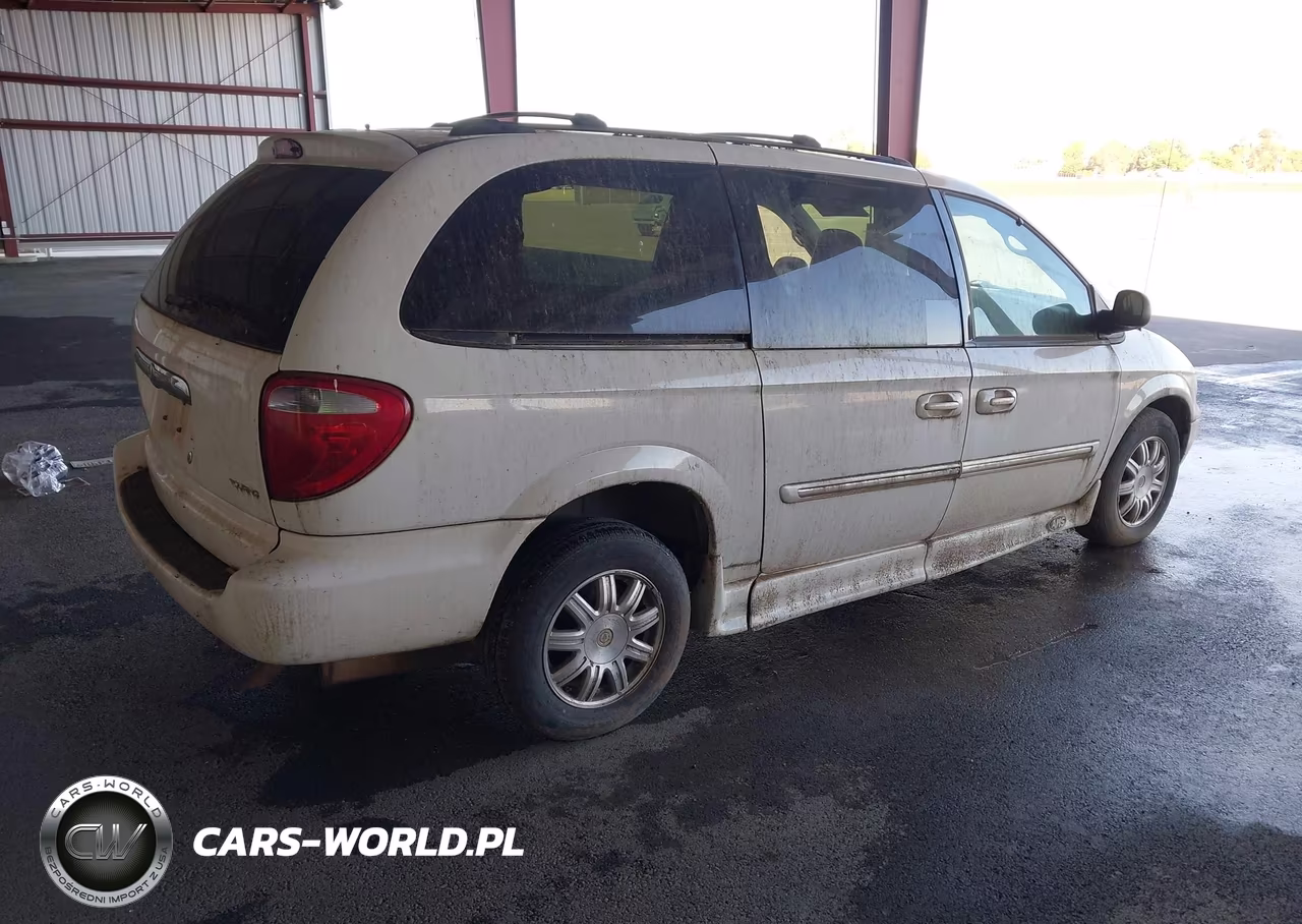 2004 Chrysler Town & Country Touring VIN:2C4GP54LX4R604811 - 4