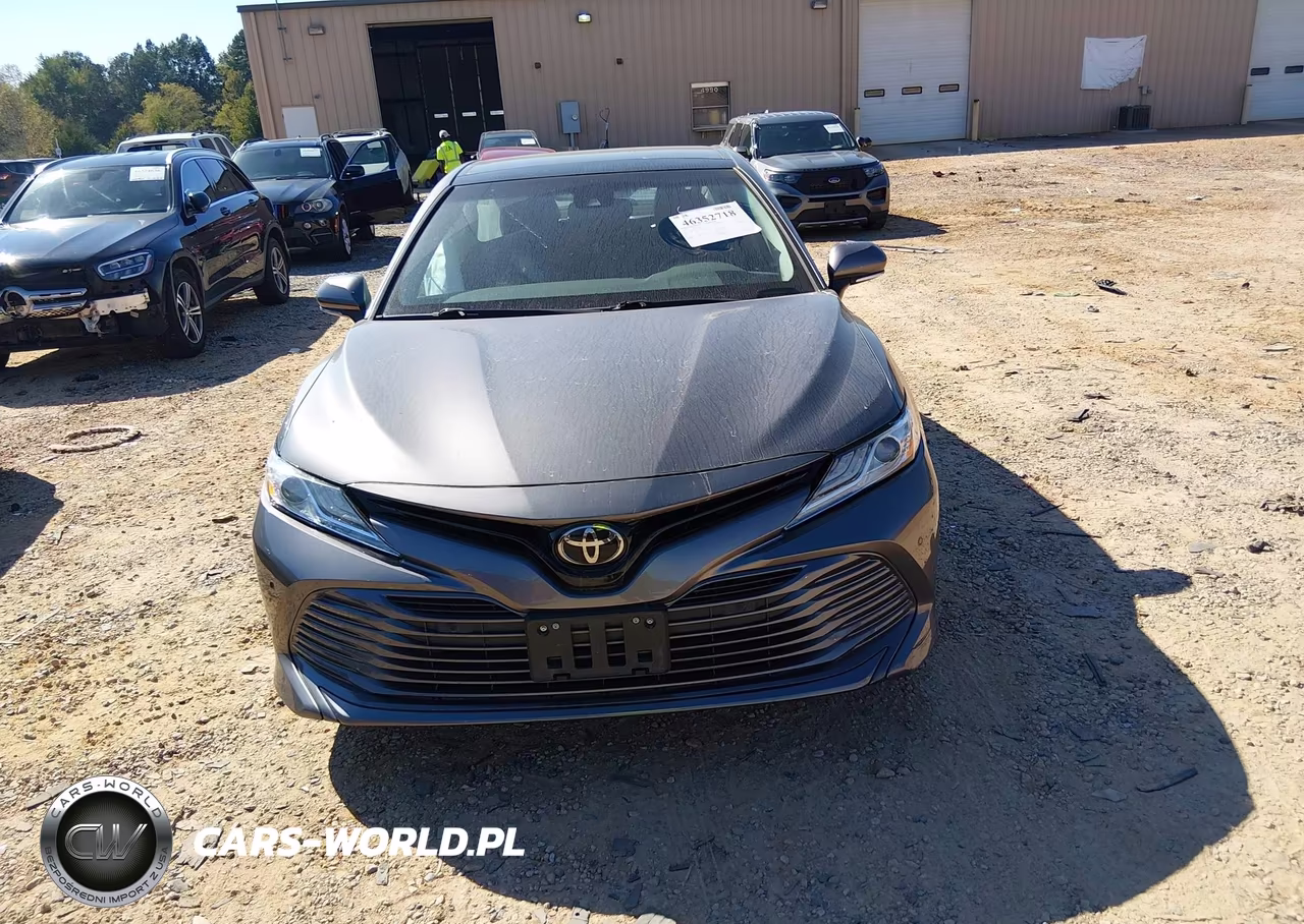 2018 Toyota Camry Xle VIN:4T1B11HK0JU102227 - 13