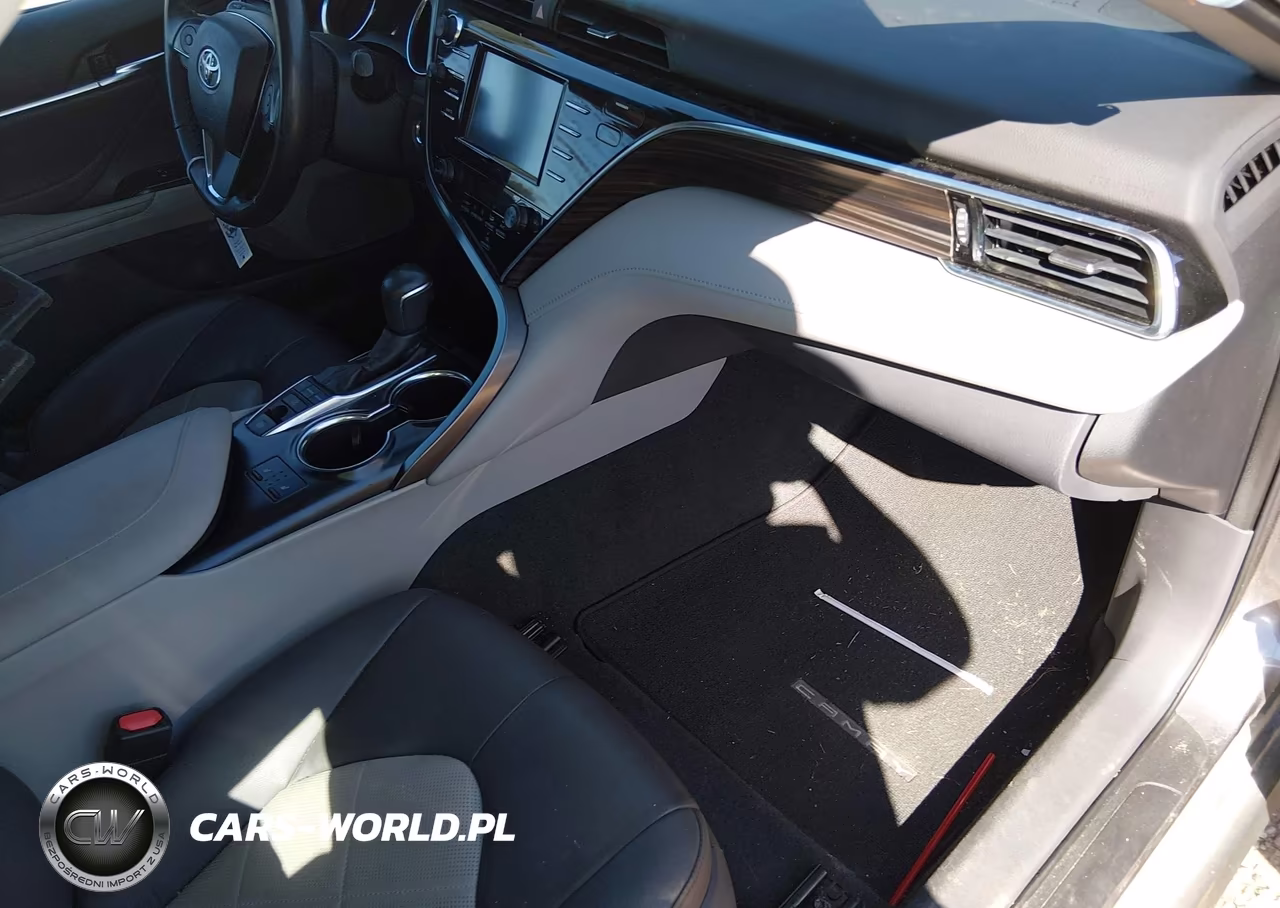 2018 Toyota Camry Xle VIN:4T1B11HK0JU102227 - 5