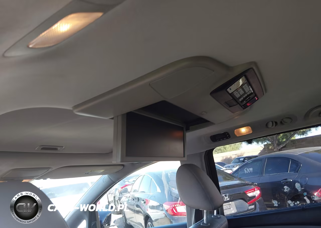 2014 Honda Odyssey Touring-Touring Elite VIN:5FNRL5H94EB001188 - 18