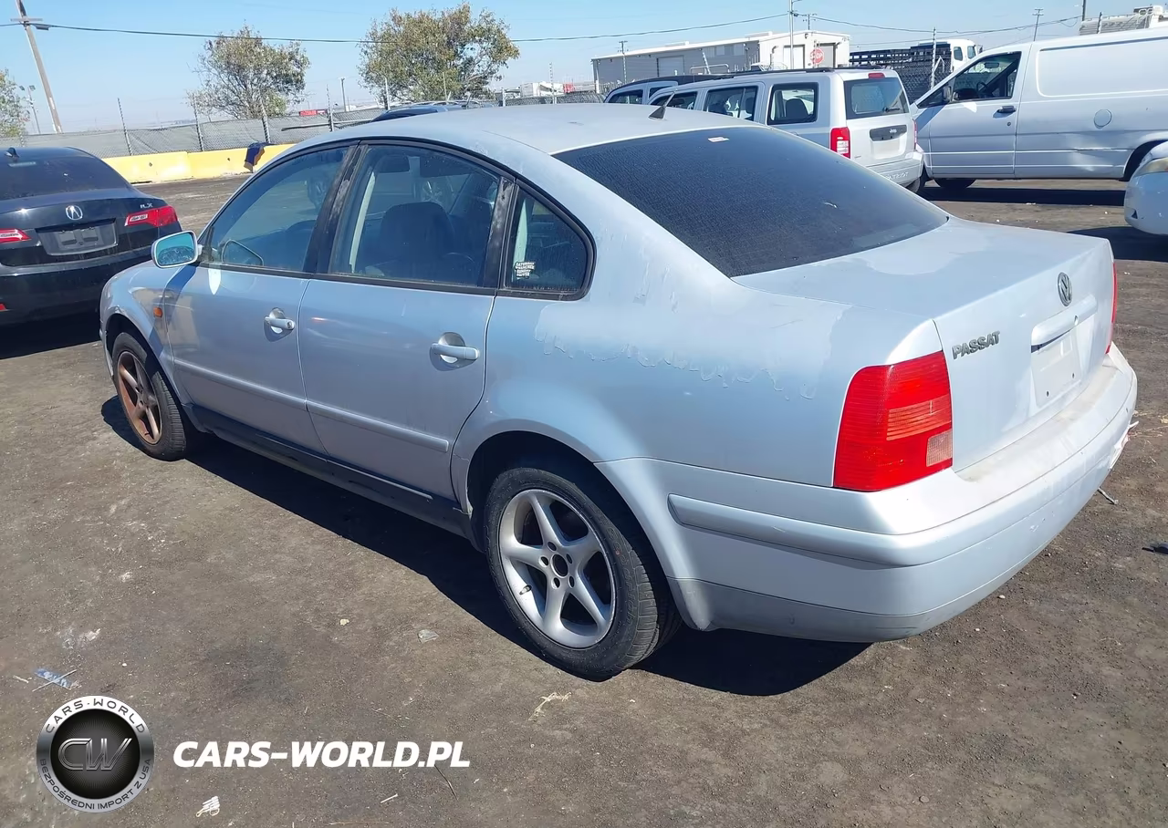 1998 Volkswagen Passat Gls VIN:WVWMA63B2WE428775 - 3