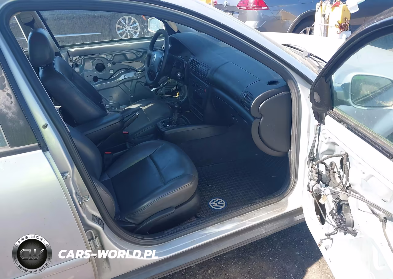 1998 Volkswagen Passat Gls VIN:WVWMA63B2WE428775 - 5