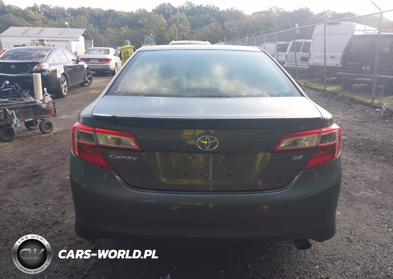 2014 Toyota Camry Se VIN:4T1BF1FKXEU456783 - 16