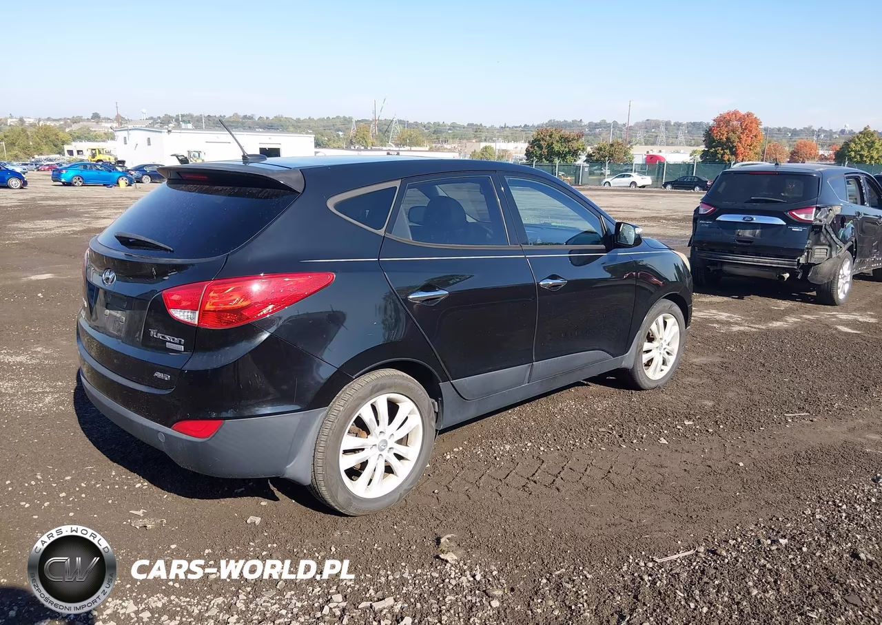 2013 Hyundai Tucson Limited VIN:KM8JUCAC0DU664862 - 4