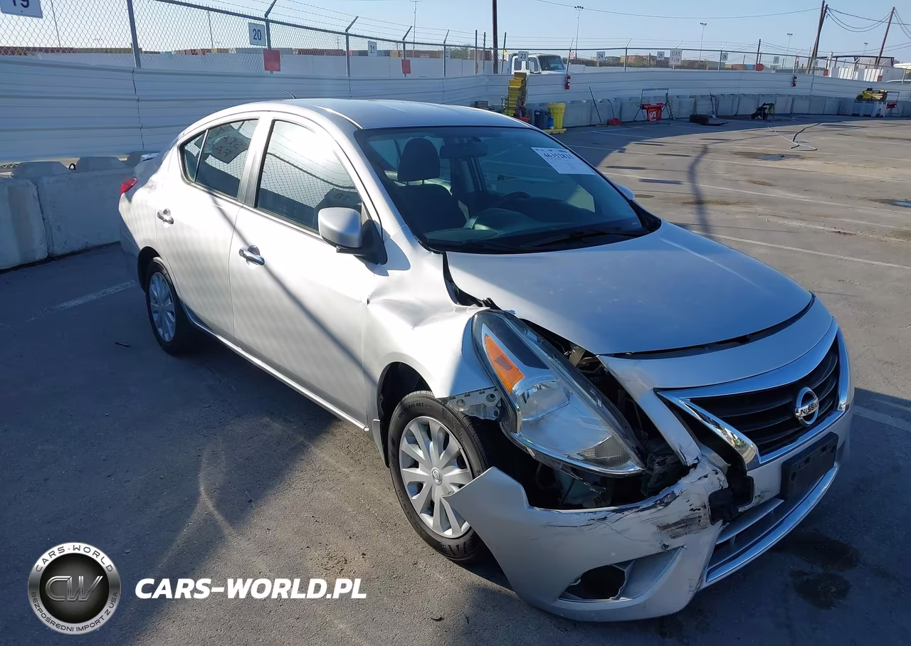 2015 Nissan Versa 1.6 Sv