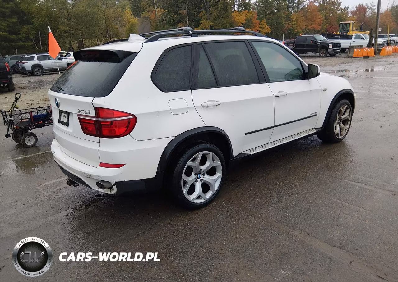 2013 BMW X5 xDrive35D VIN:5UXZW0C55D0B96229 - 4