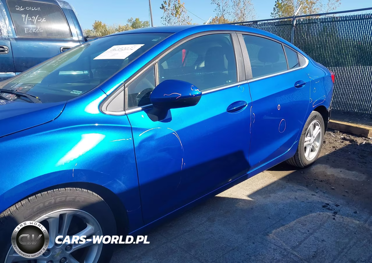 2017 Chevrolet Cruze Lt Auto VIN:1G1BE5SMXH7109035 - 18