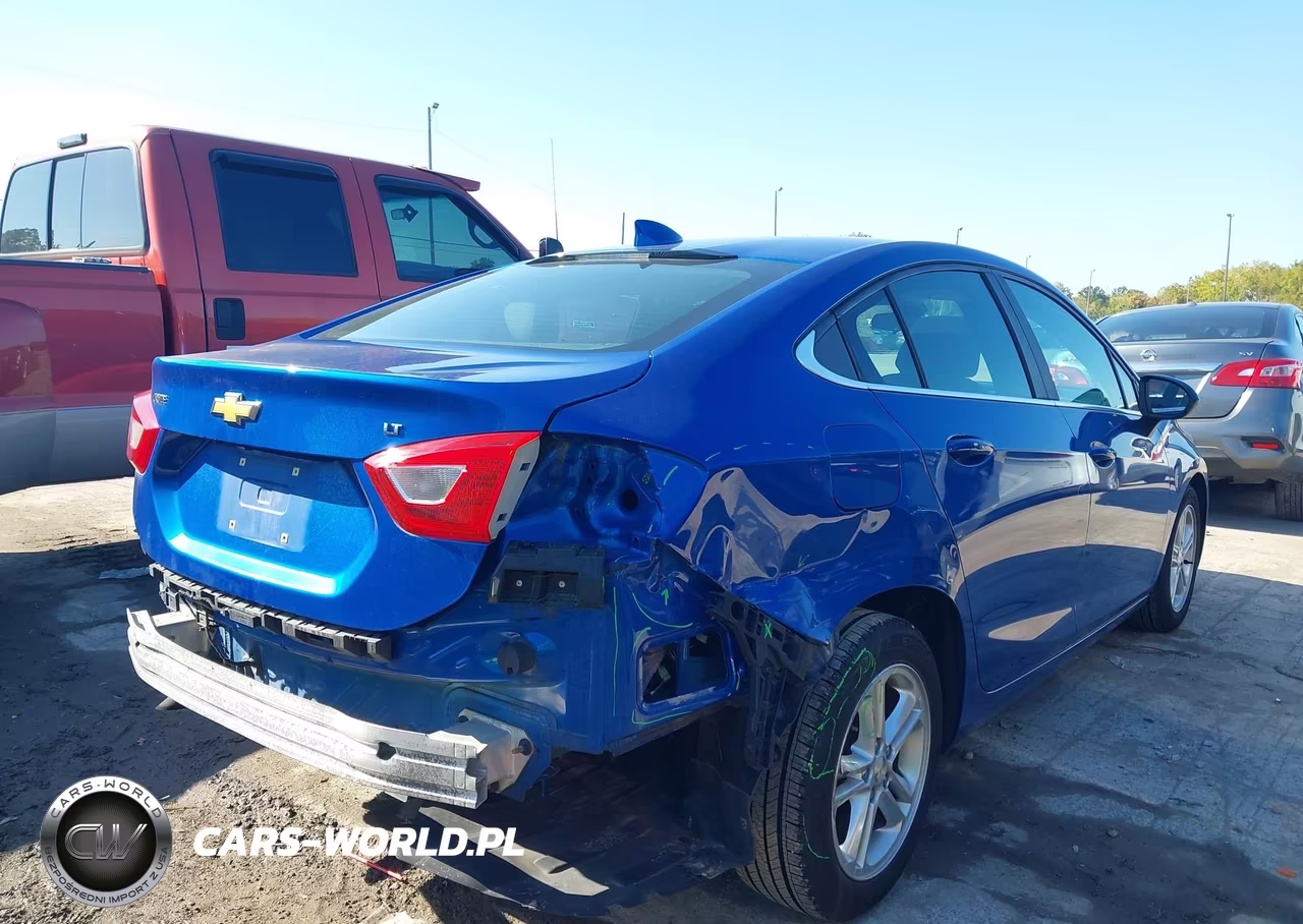 2017 Chevrolet Cruze Lt Auto VIN:1G1BE5SMXH7109035 - 4