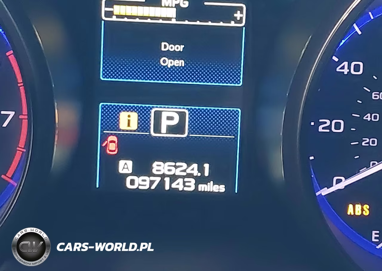 2018 Subaru Outback 2.5I Premium VIN:4S4BSACC6J3201413 - 15