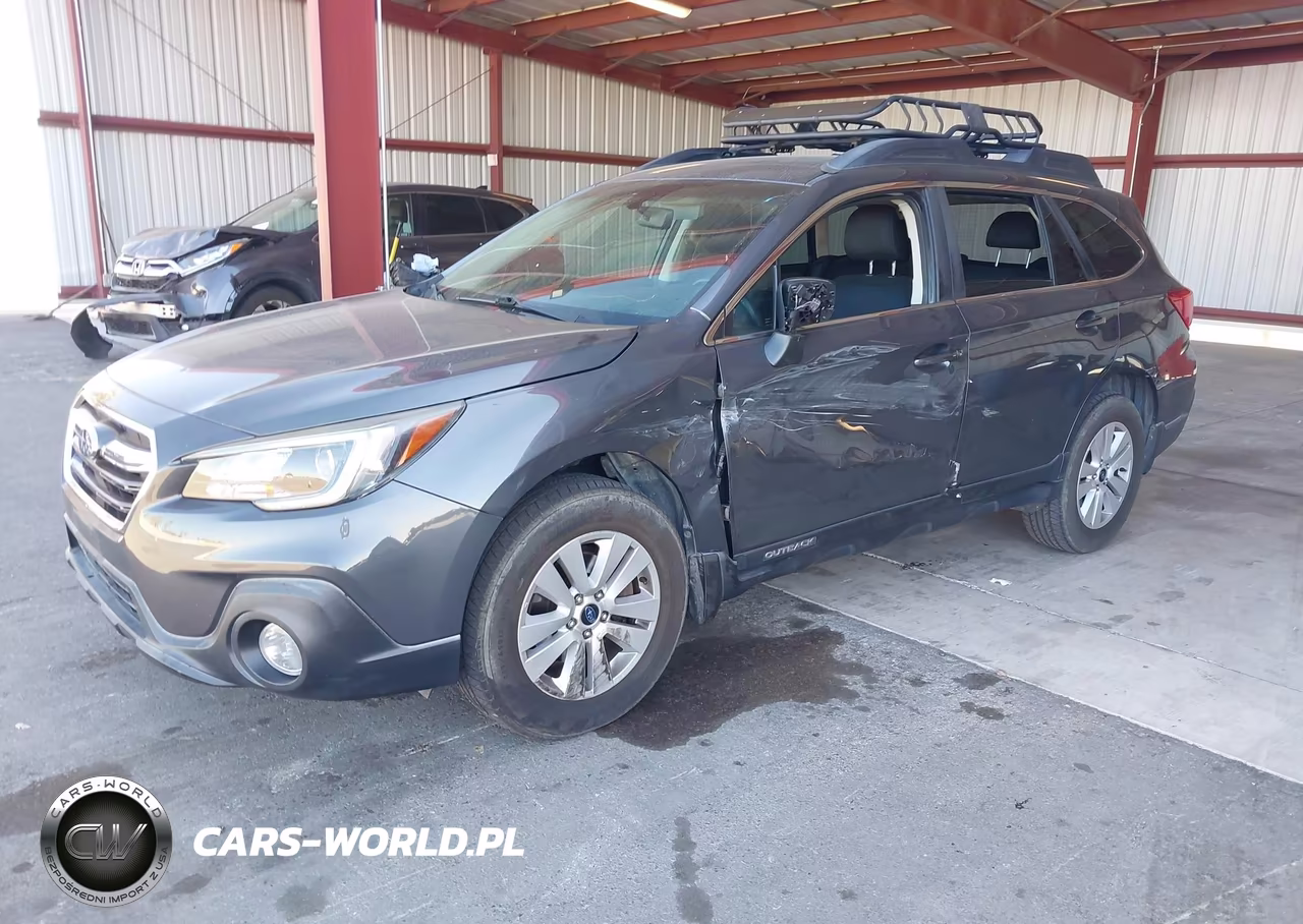 2018 Subaru Outback 2.5I Premium VIN:4S4BSACC6J3201413 - 2