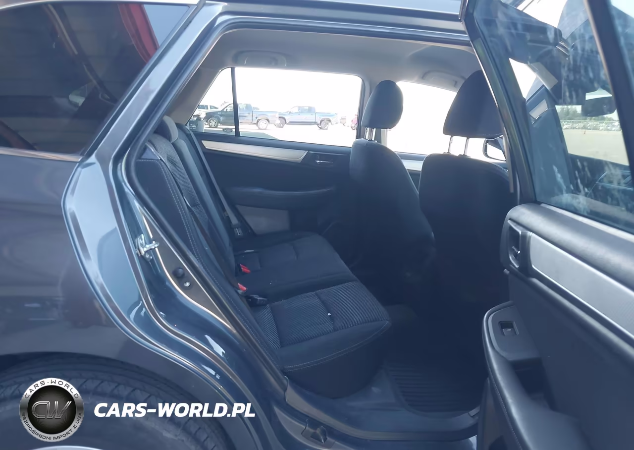 2018 Subaru Outback 2.5I Premium VIN:4S4BSACC6J3201413 - 8