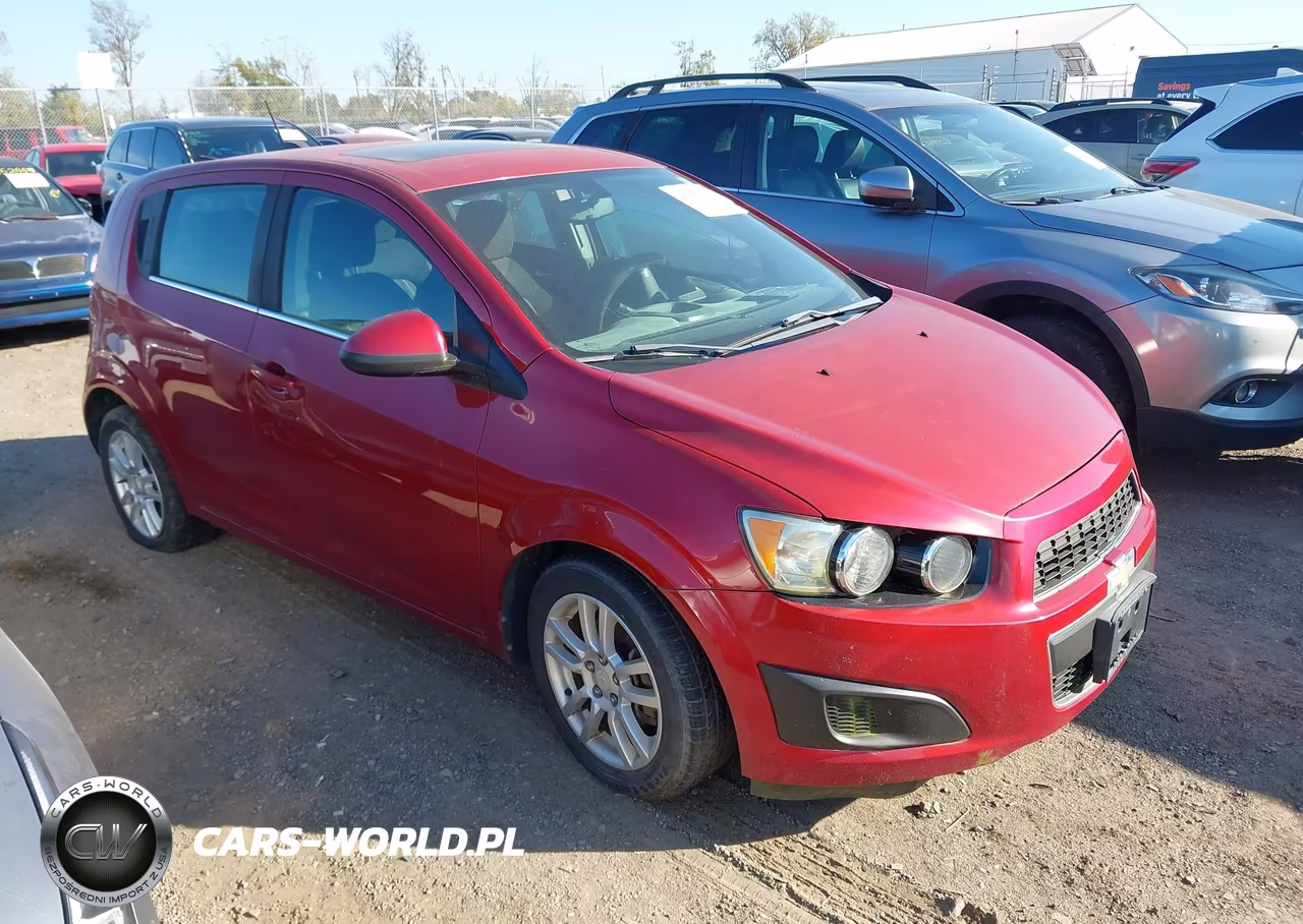 2016 Chevrolet Sonic Lt Auto – zdjęcie 1 z 11