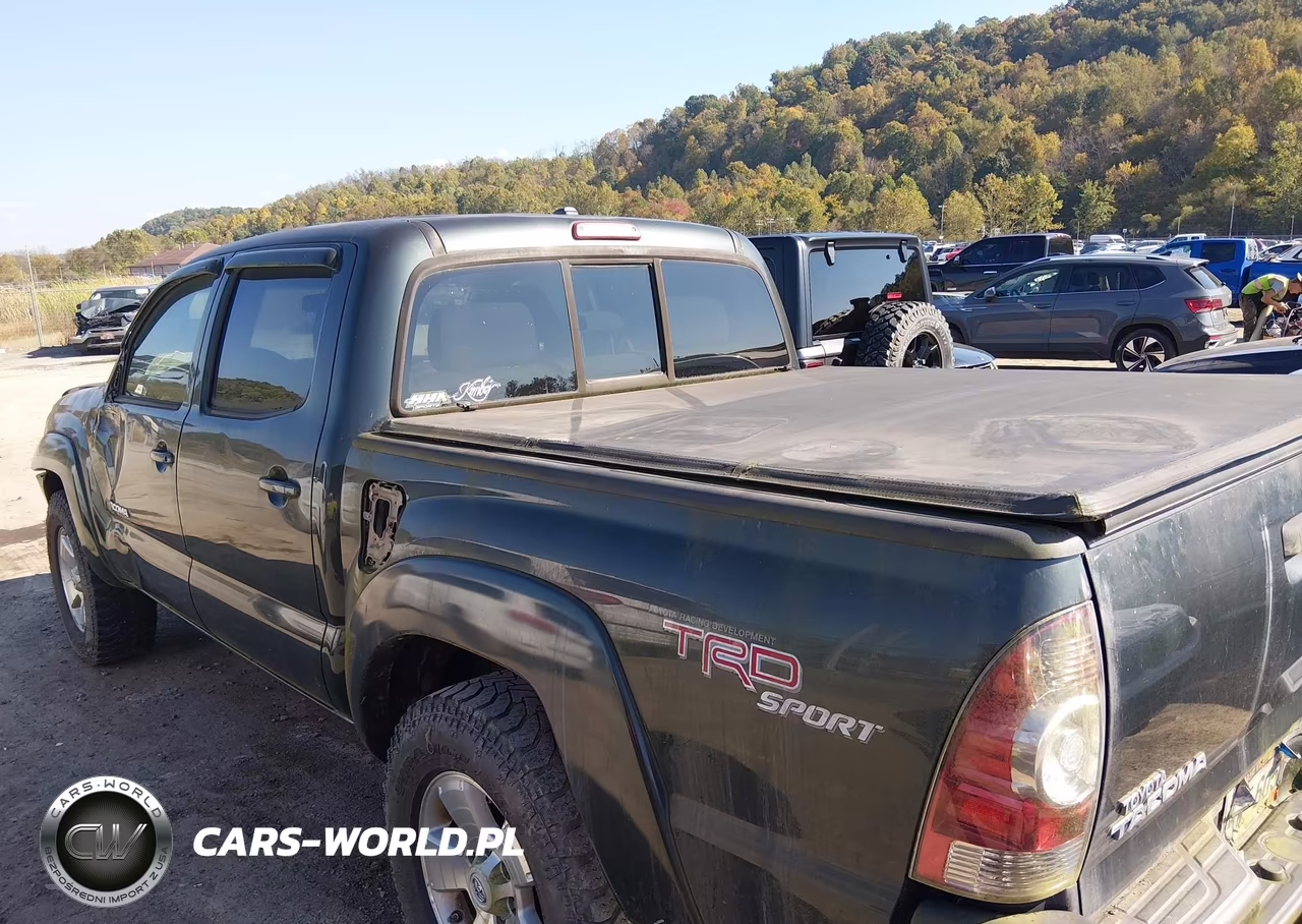 2011 Toyota Tacoma Base V6 VIN:3TMLU4EN8BM068785 - 3