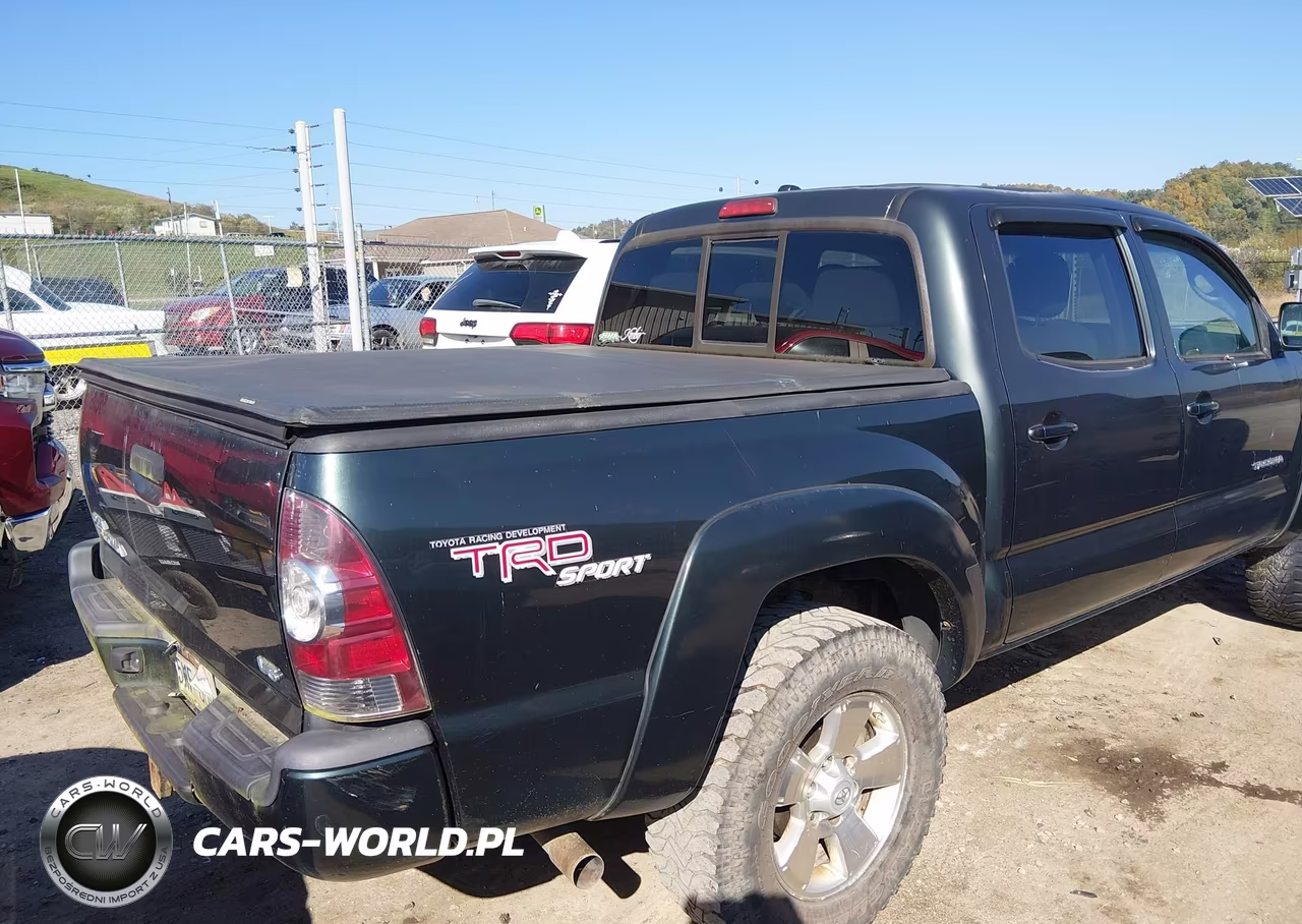 2011 Toyota Tacoma Base V6 VIN:3TMLU4EN8BM068785 - 4