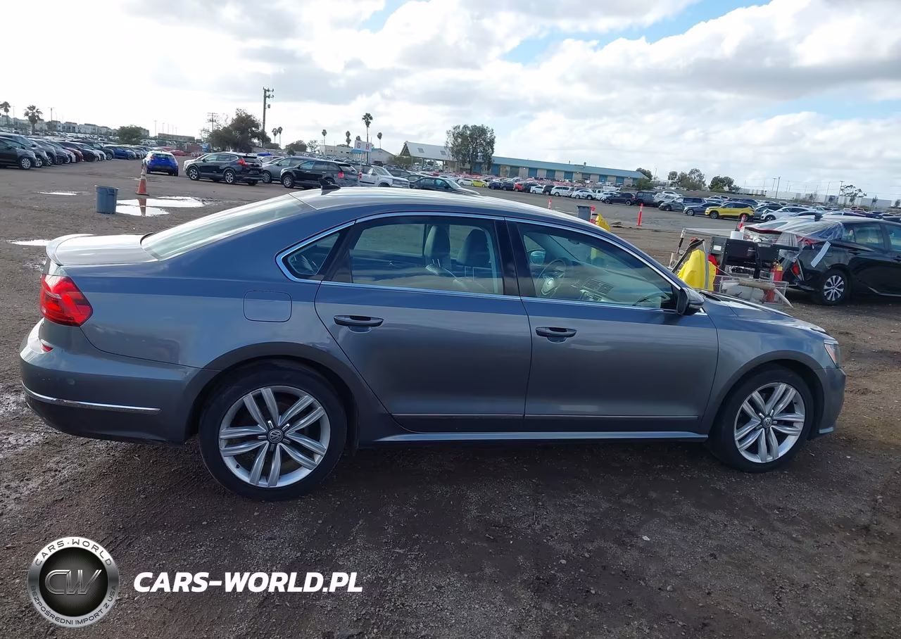 2016 Volkswagen Passat 1.8T Sel VIN:1VWCT7A3XGC065868 - 13