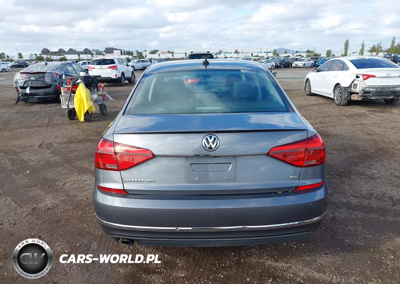 2016 Volkswagen Passat 1.8T Sel VIN:1VWCT7A3XGC065868 - 16
