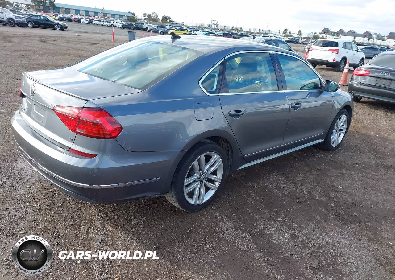 2016 Volkswagen Passat 1.8T Sel VIN:1VWCT7A3XGC065868 - 4