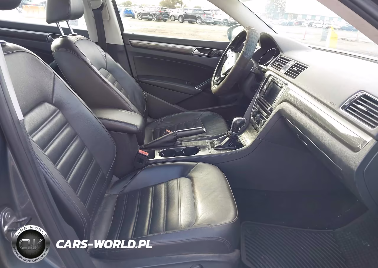 2016 Volkswagen Passat 1.8T Sel VIN:1VWCT7A3XGC065868 - 5