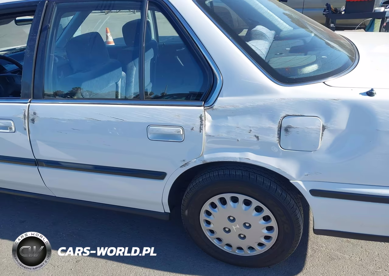 1993 Honda Accord Lx VIN:JHMCB7657PC017615 - 13