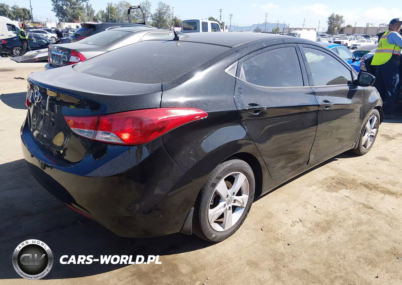 2013 Hyundai Elantra Gls VIN:5NPDH4AEXDH304022 - 4