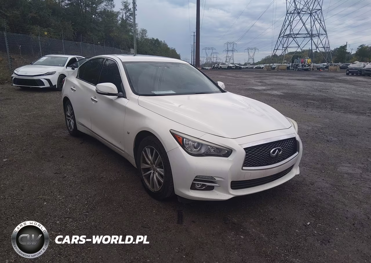 2015 Infiniti Q50 Premium