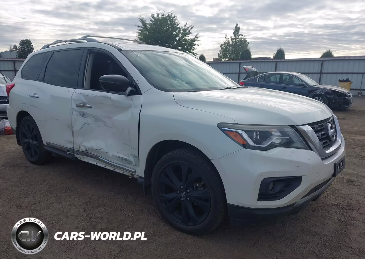 2017 Nissan Pathfinder Platinum
