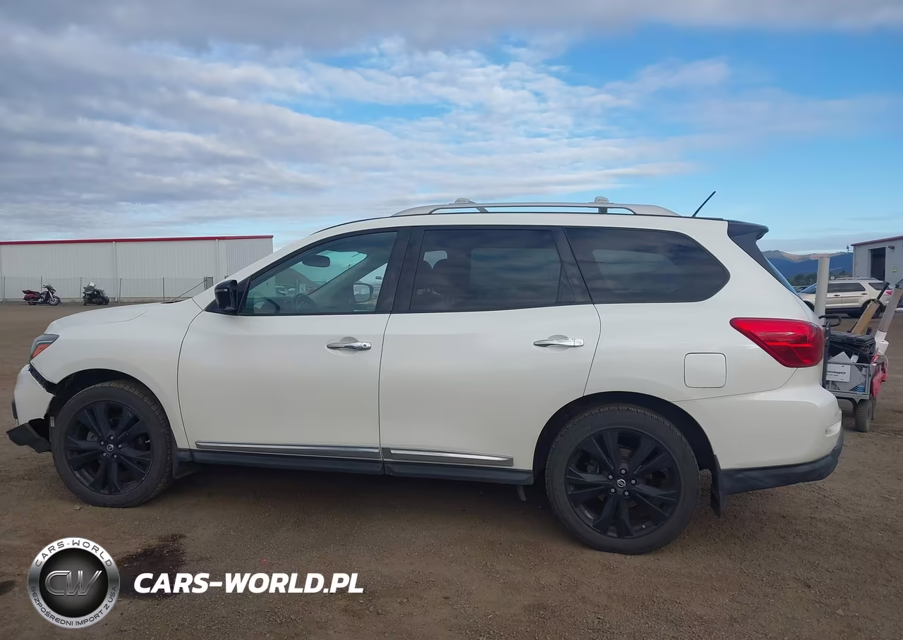2017 Nissan Pathfinder Platinum VIN:5N1DR2MM5HC659570 - 14