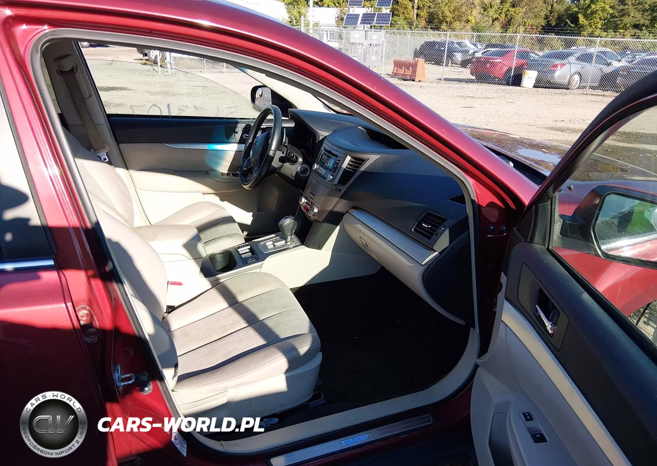 2013 Subaru Outback 2.5I Premium VIN:4S4BRBCC4D3238840 - 5