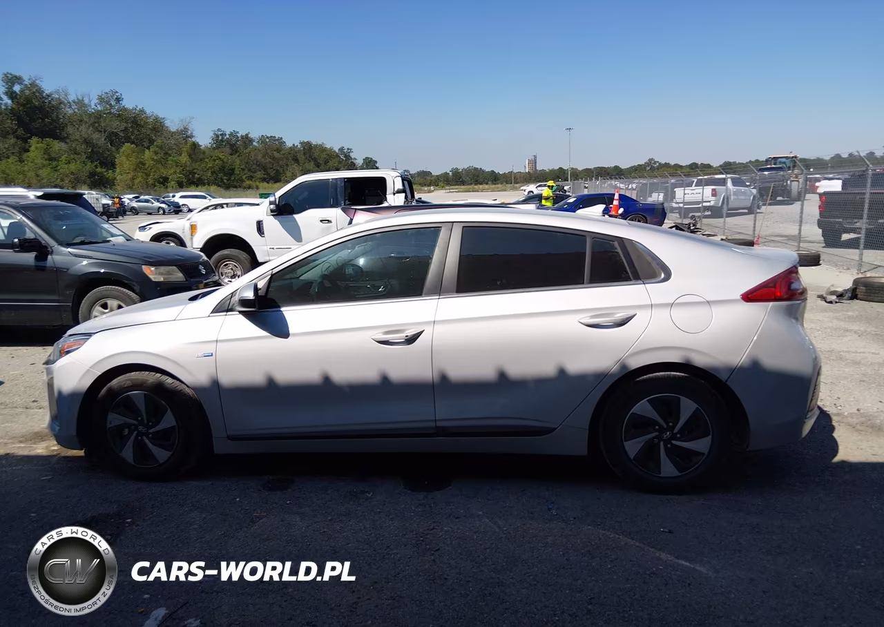 2018 Hyundai Ioniq Hybrid Sel VIN:KMHC75LC9JU087527 - 15