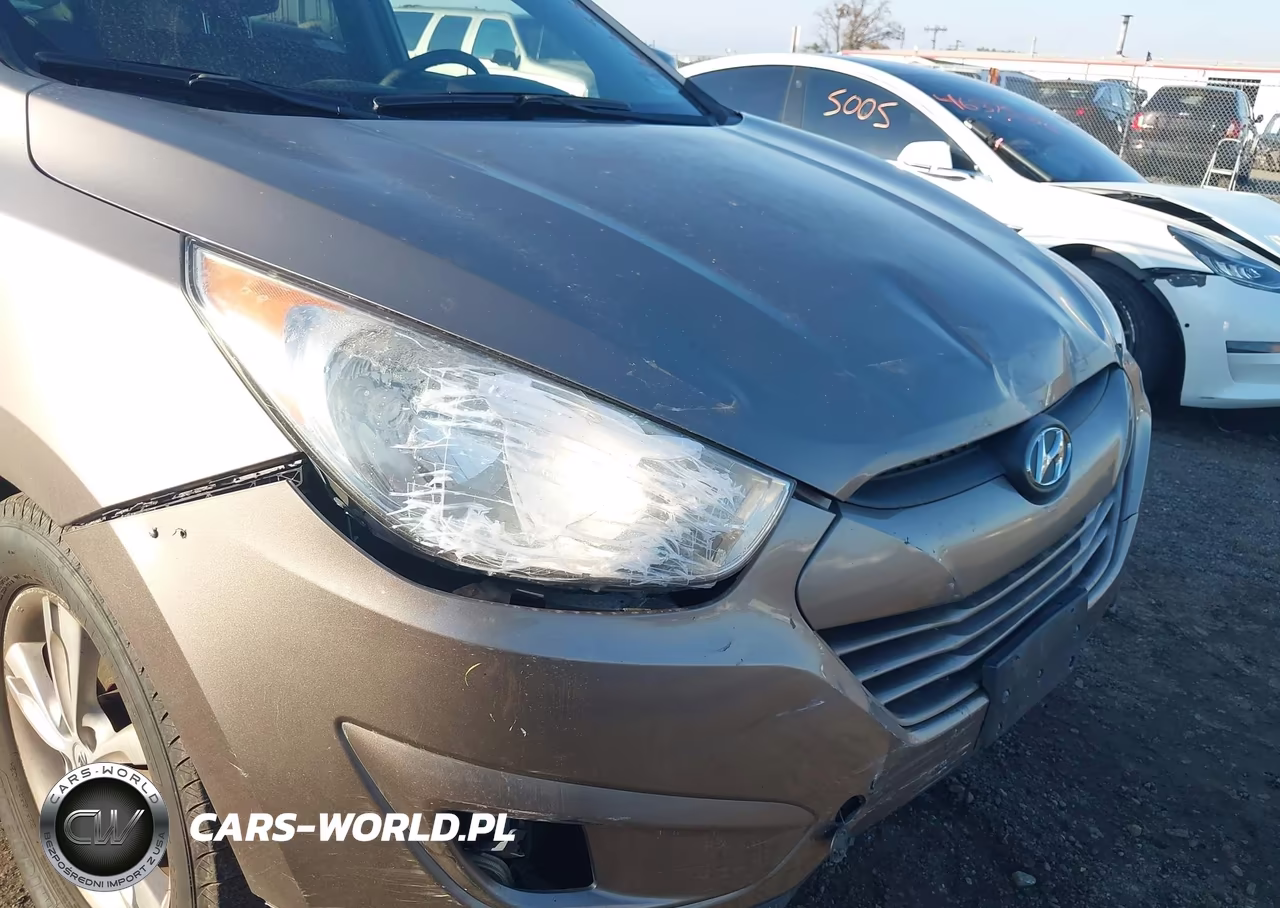 2011 Hyundai Tucson Gls VIN:KM8JU3AC5BU275664 - 12