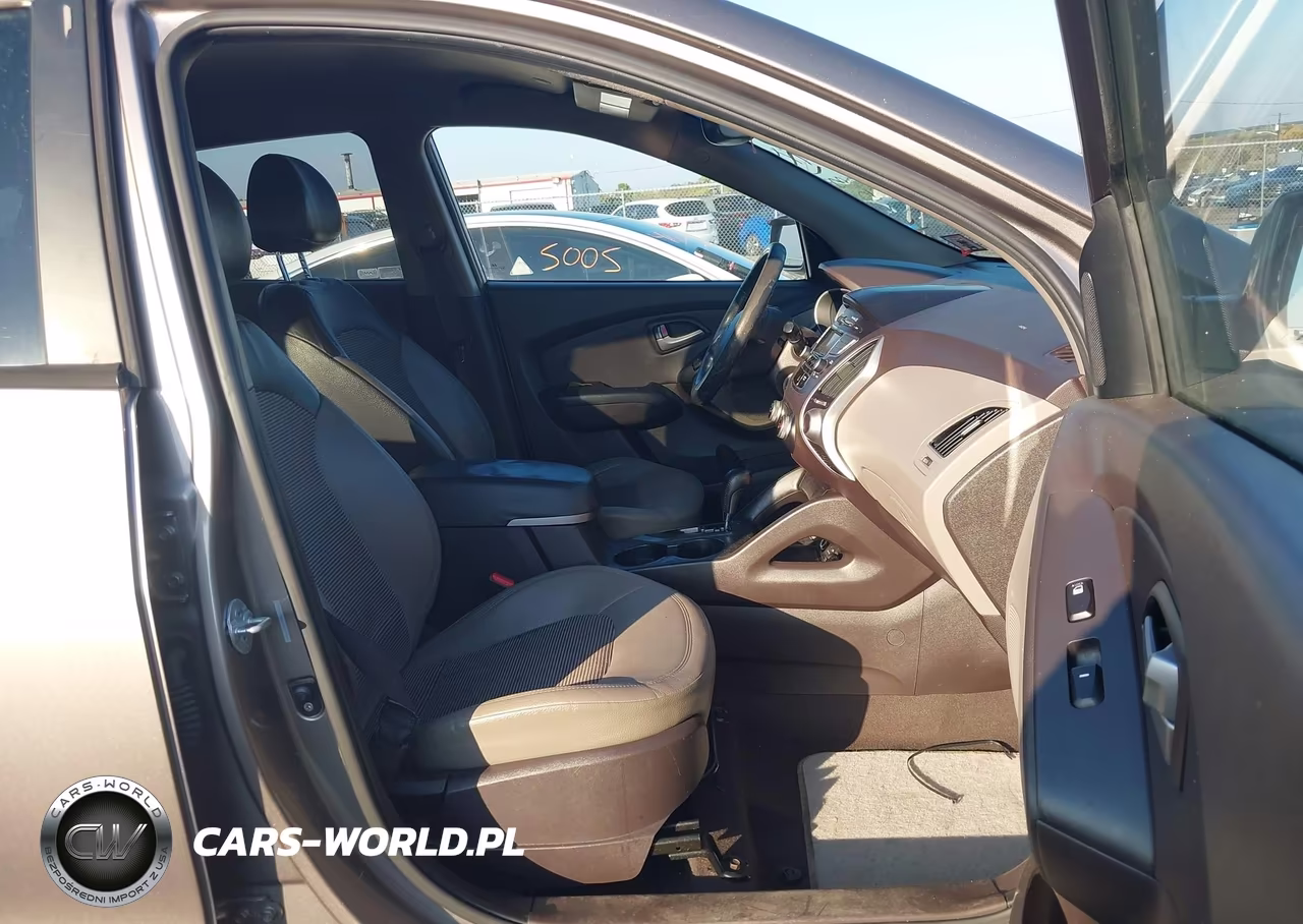 2011 Hyundai Tucson Gls VIN:KM8JU3AC5BU275664 - 5