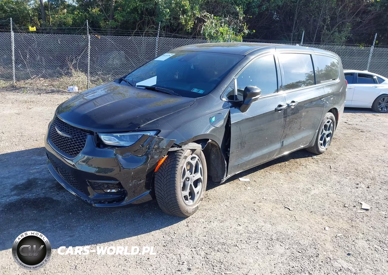 2023 Chrysler Pacifica Hybrid Touring L VIN:2C4RC1L71PR626962 - 2