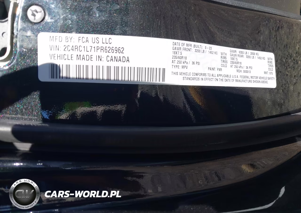 2023 Chrysler Pacifica Hybrid Touring L VIN:2C4RC1L71PR626962 - 9