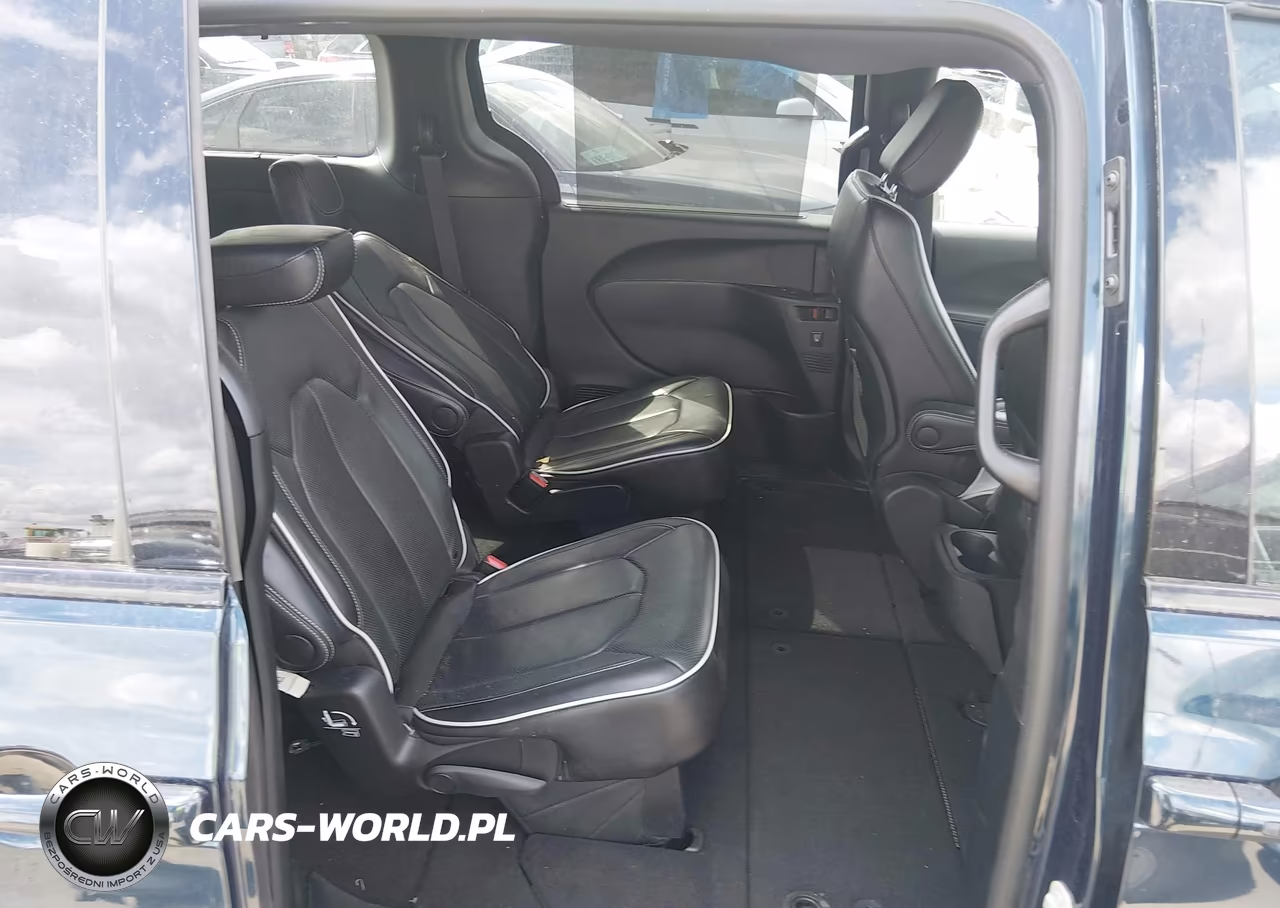 2025 Chrysler Pacifica Limited VIN:2C4RC1GG3SR512528 - 8