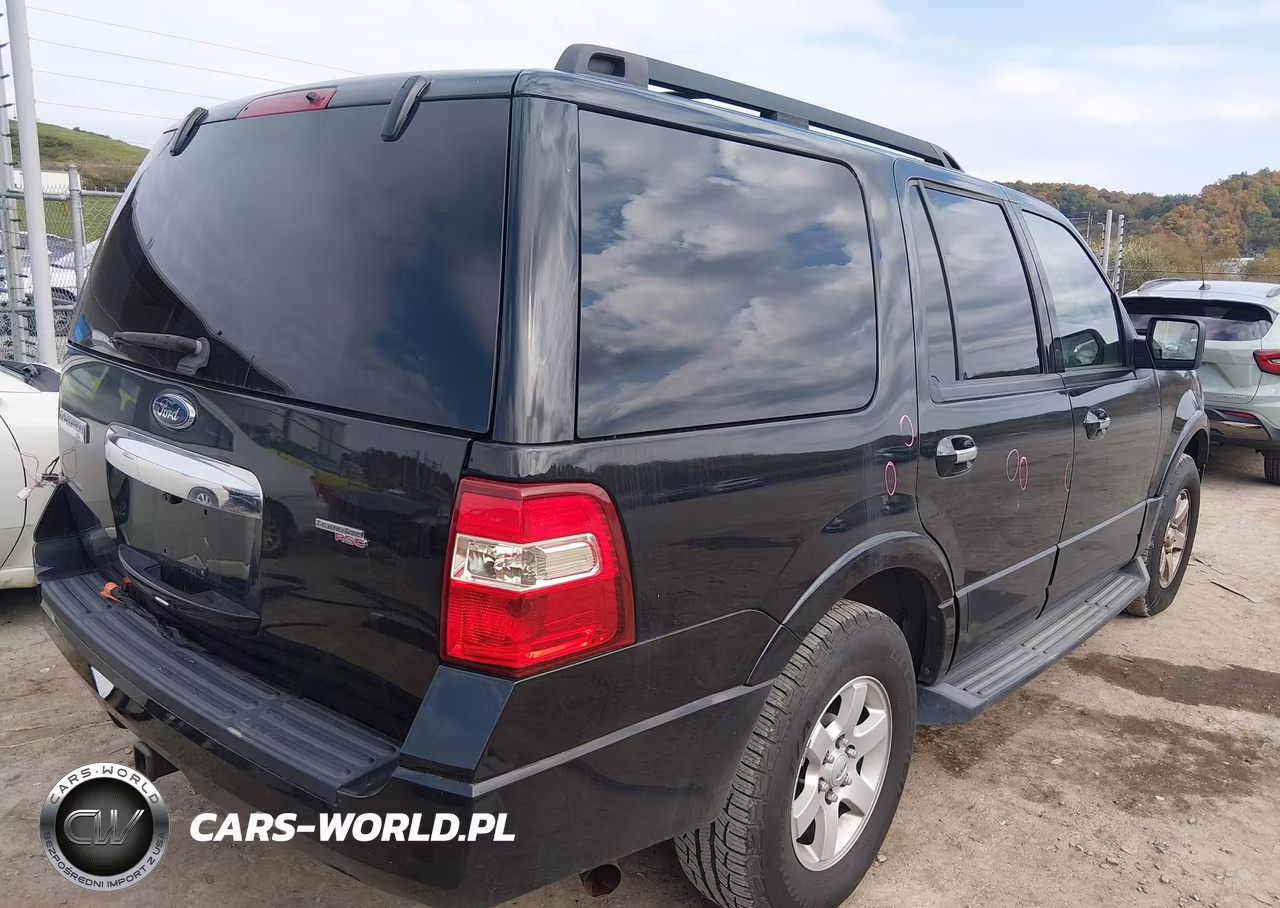 2010 Ford Expedition Xlt VIN:1FMJU1G50AEB63649 - 4