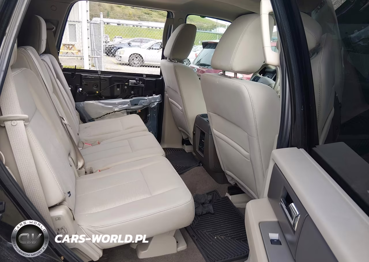 2010 Ford Expedition Xlt VIN:1FMJU1G50AEB63649 - 8