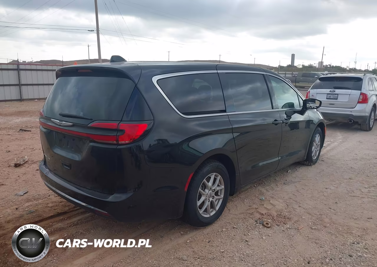 2025 Chrysler Pacifica Select VIN:2C4RC1BG2SR531773 - 4