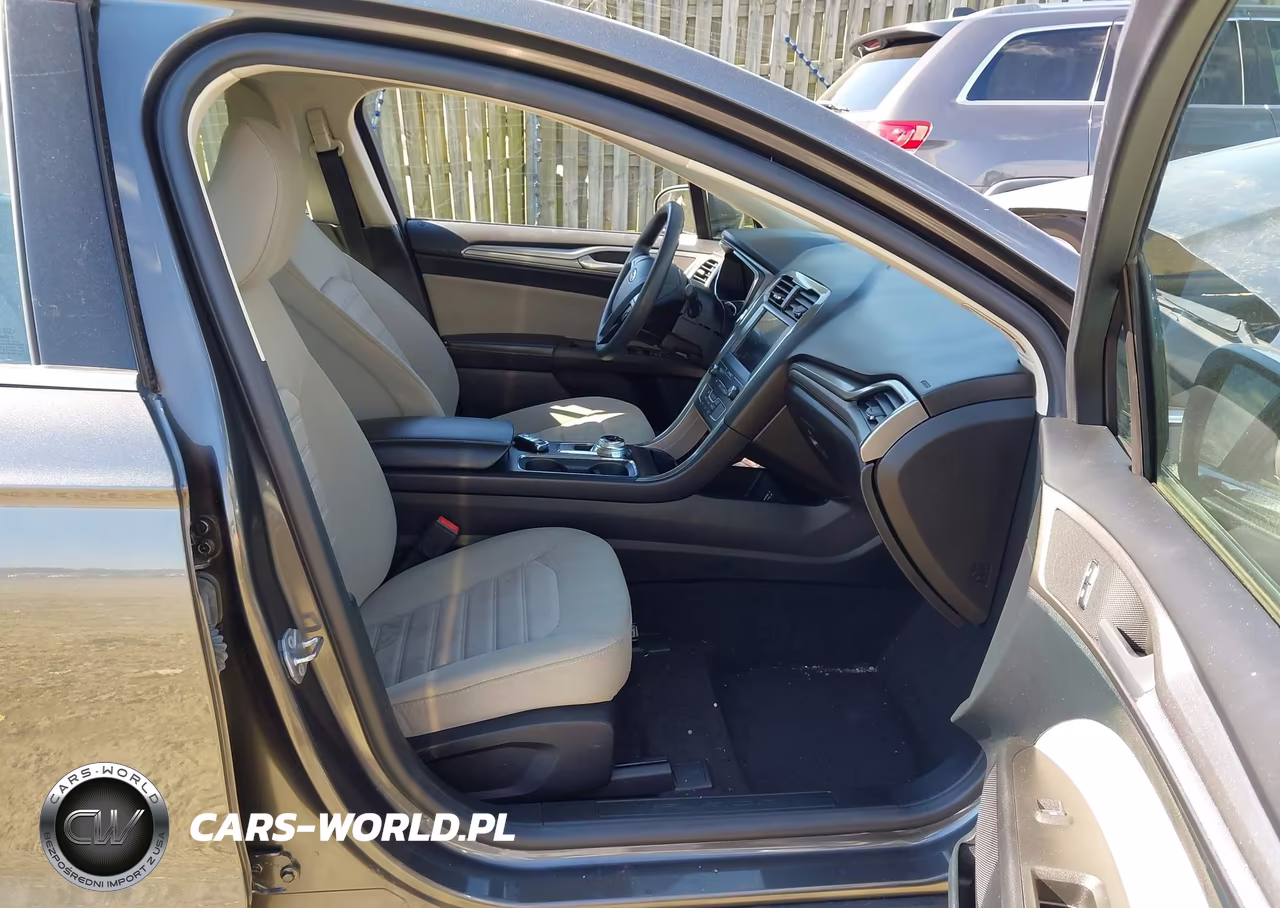 2020 Ford Fusion S VIN:3FA6P0G73LR266616 - 5