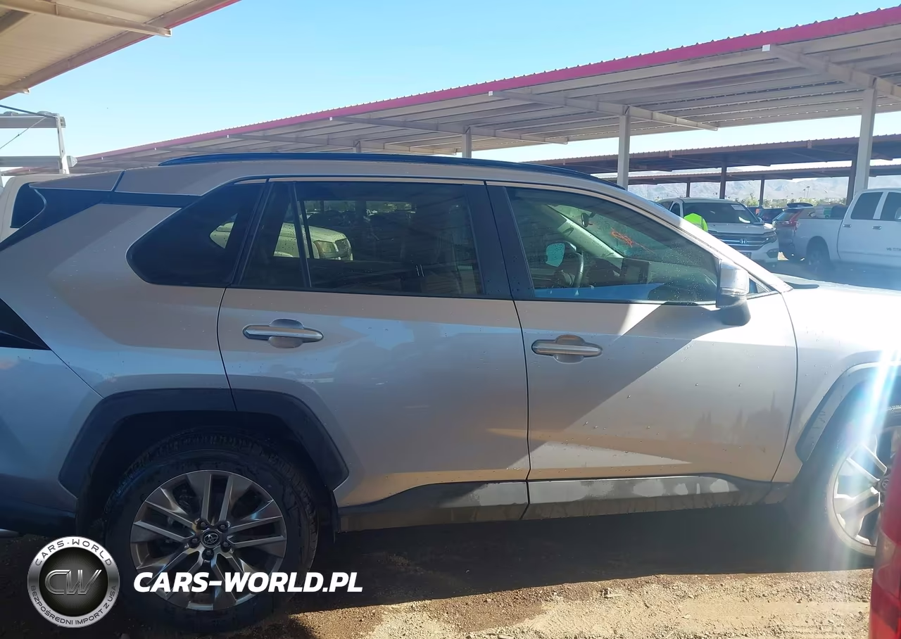 2020 Toyota Rav4 Xle Premium VIN:2T3C1RFV7LC048548 - 13