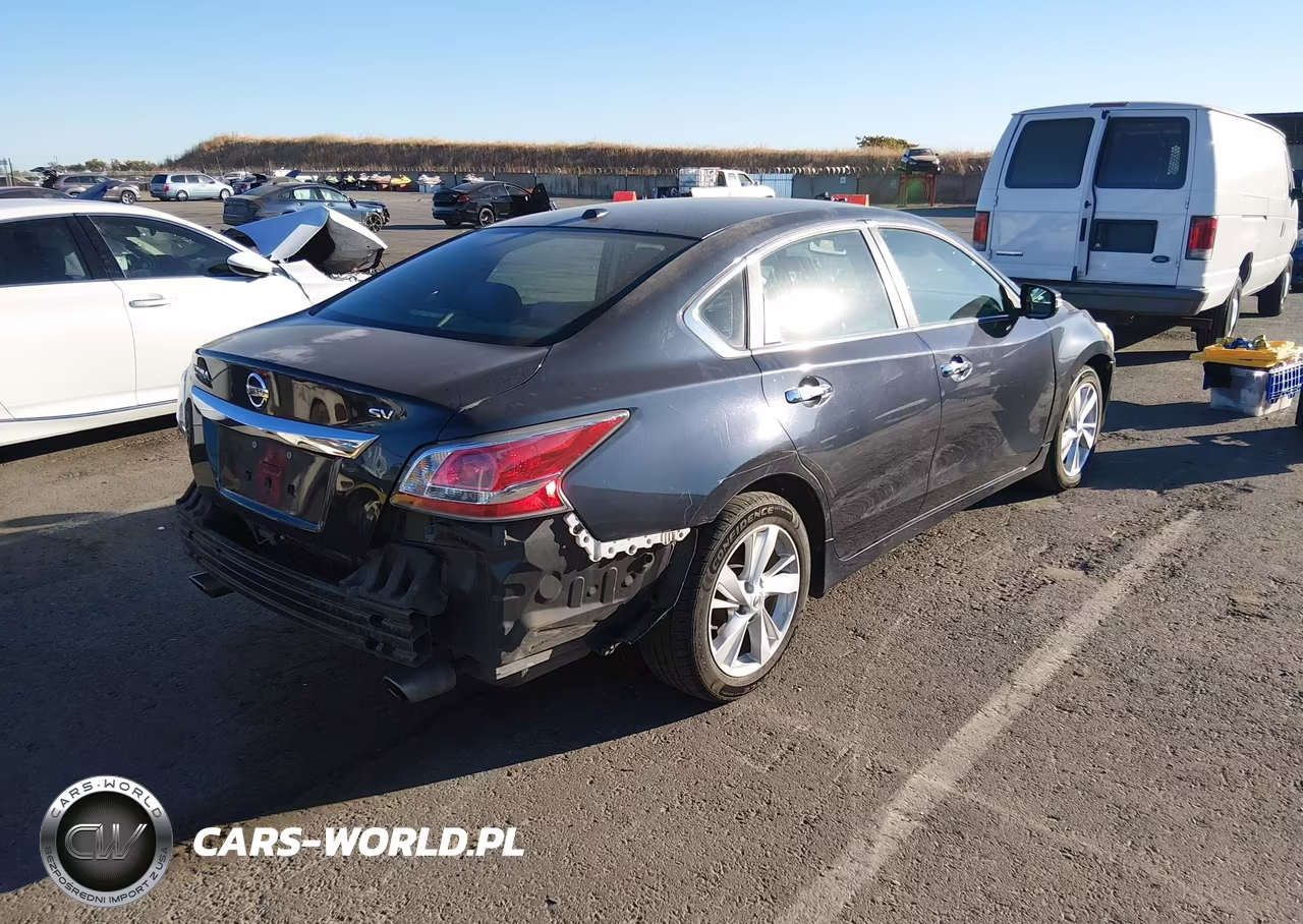 2015 Nissan Altima 2.5 VIN:1N4AL3AP8FC259308 - 4
