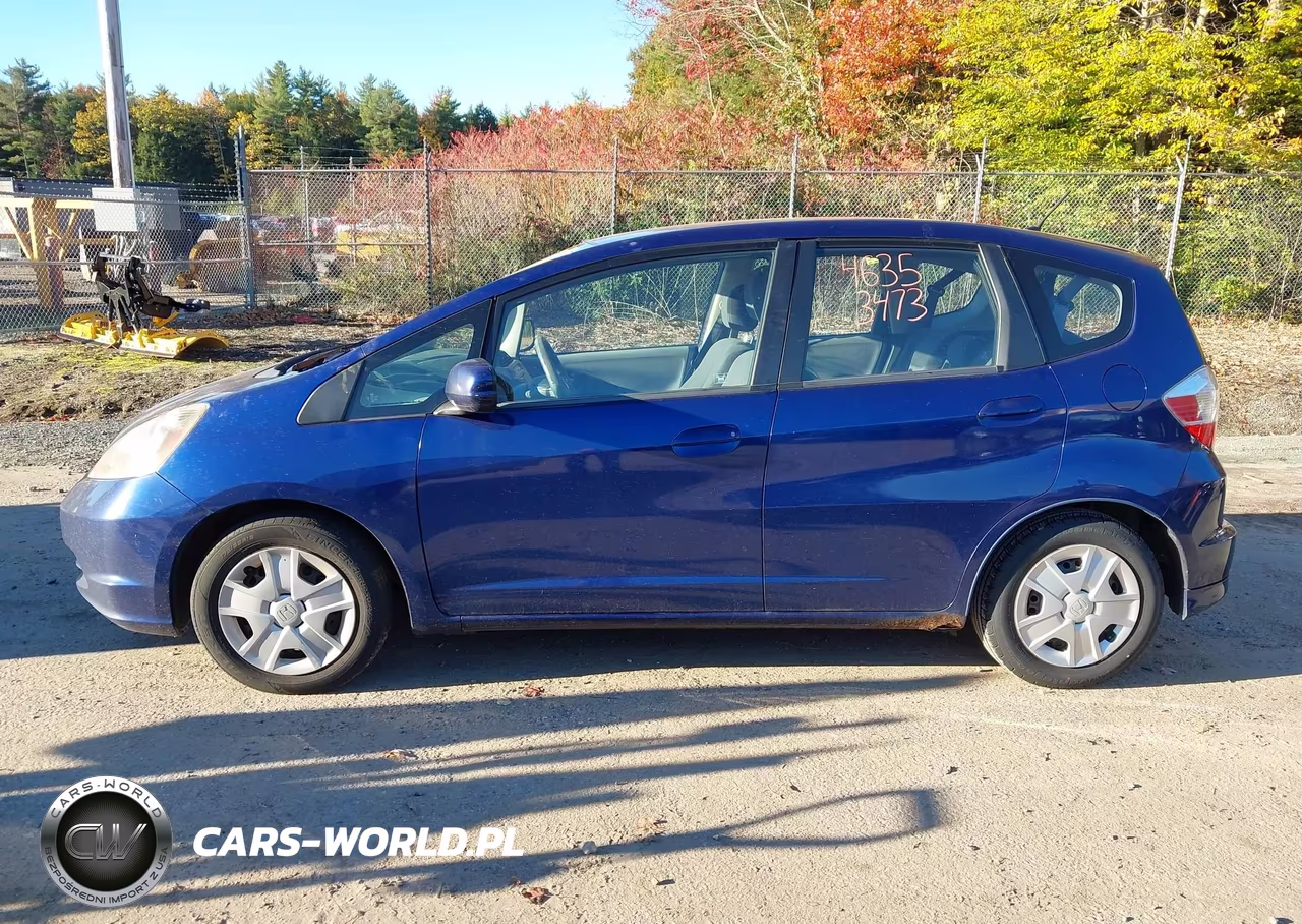 2012 Honda Fit VIN:JHMGE8H36CC026634 - 12